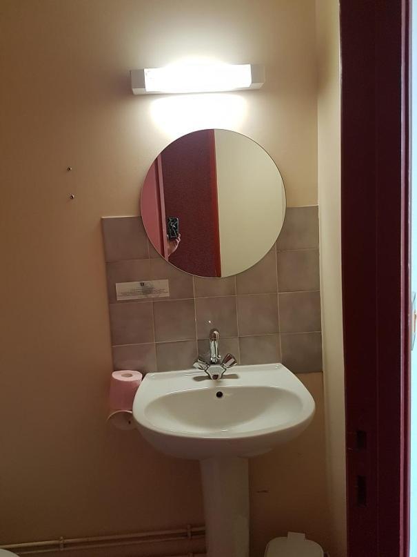 Bed and Breakfast Au Pont De La Gineze Barjac  Экстерьер фото